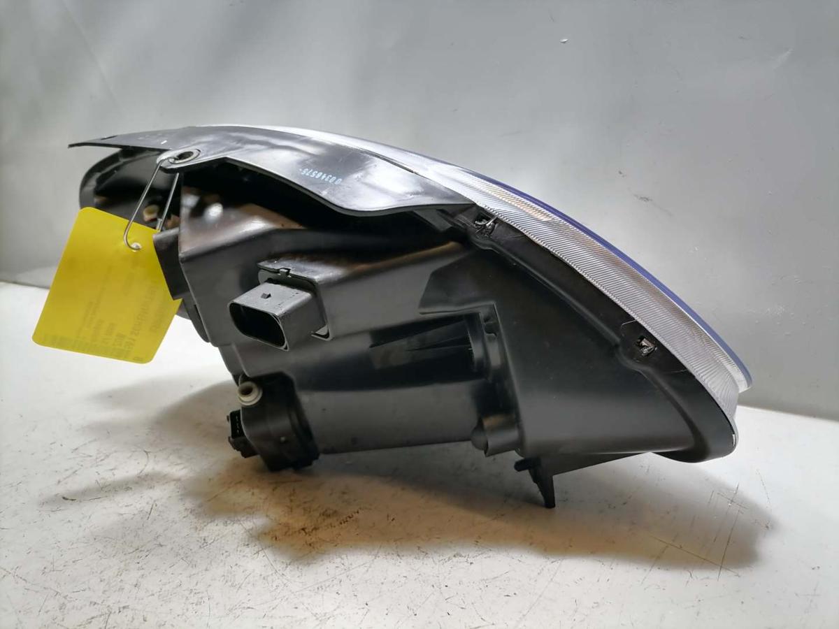 VW Fox Scheinwerfer vorn links Halogen Zubeh&ouml;r Bj.2009